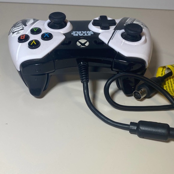 XBOX Power A Star Wars Stormtrooper Xbox One Gamepad Controller - Picture 3 of 5